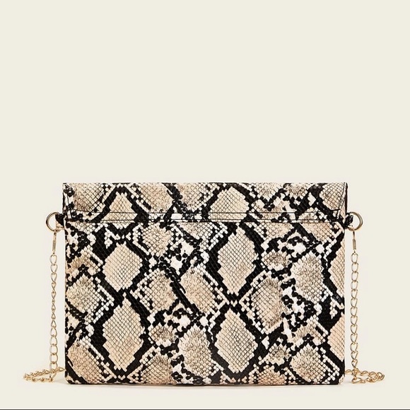 Gina Envelope Clutch/Crossbody - Picture 3 of 7